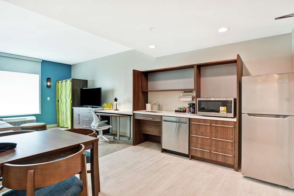 Home2 Suites By Hilton Bettendorf Quad Cities Δωμάτιο φωτογραφία