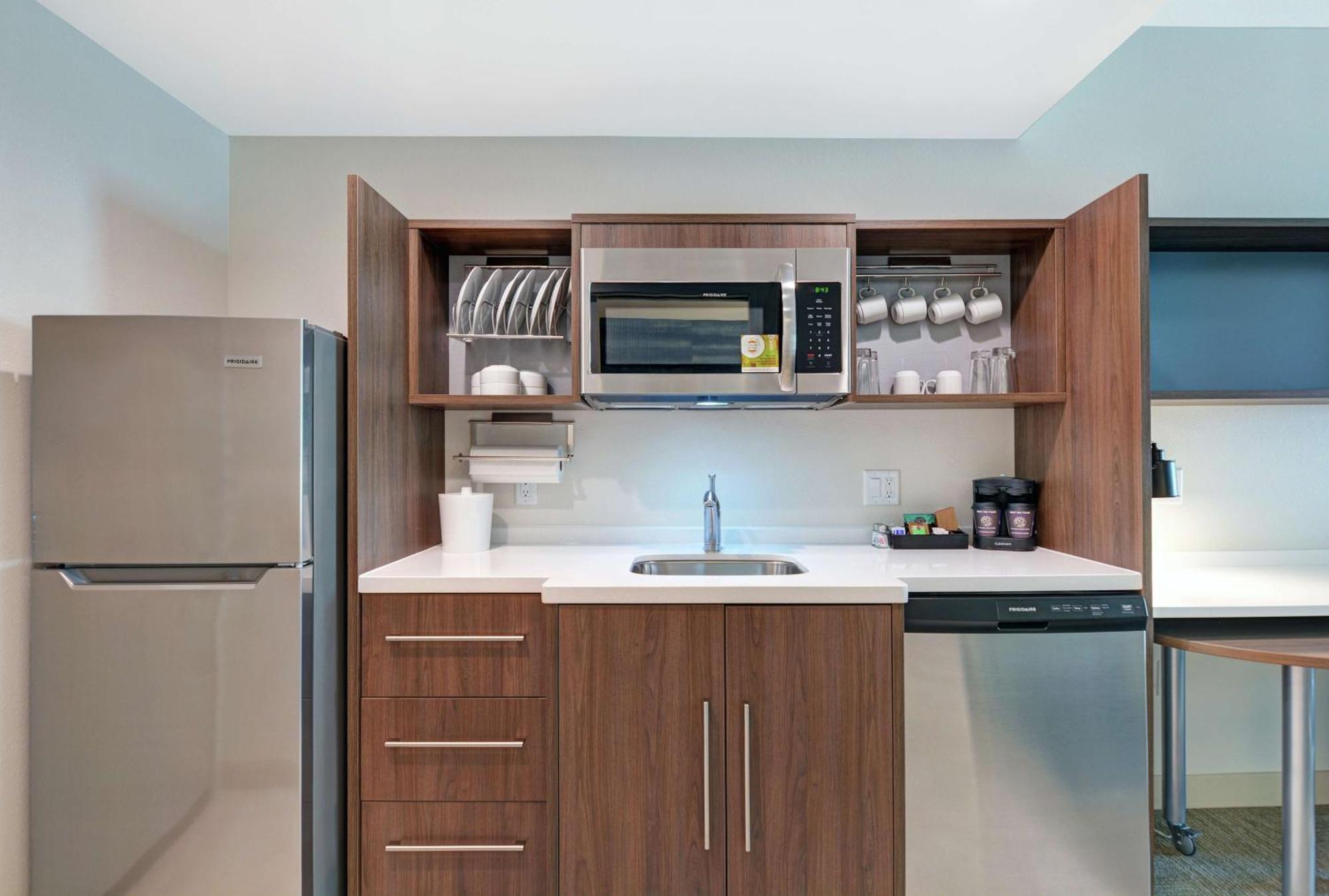 Home2 Suites By Hilton Bettendorf Quad Cities Εξωτερικό φωτογραφία
